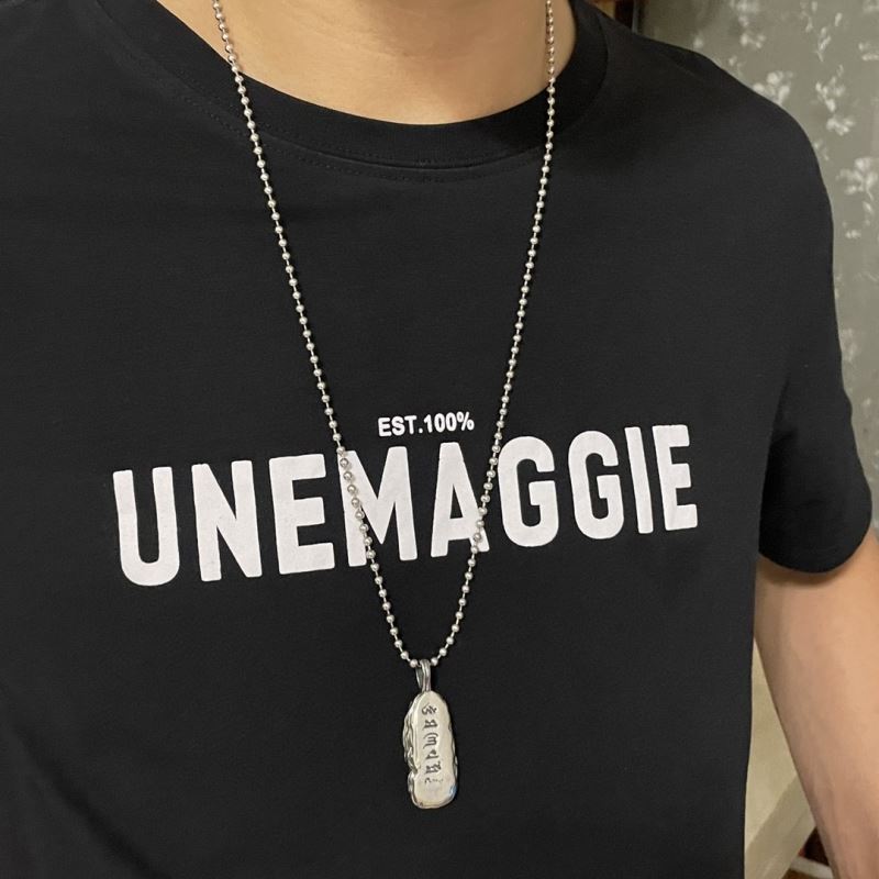 Ch**me He**ts necklaces